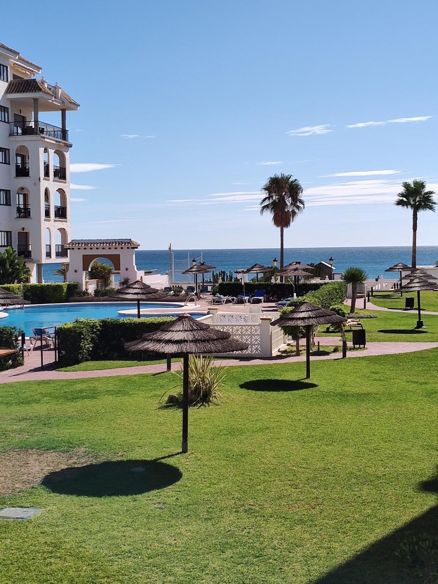 Duquesa 5210 Beach Side Paradise Castillo de Sabinillas المظهر الخارجي الصورة